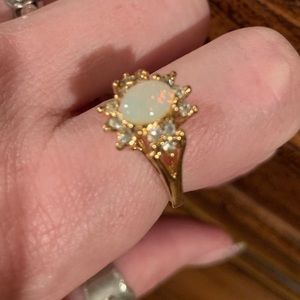 Pretty opal ring